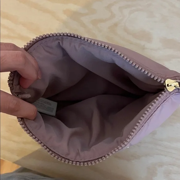 RARE BEAUTY MAKEUP BAG - Picture 5 of 5